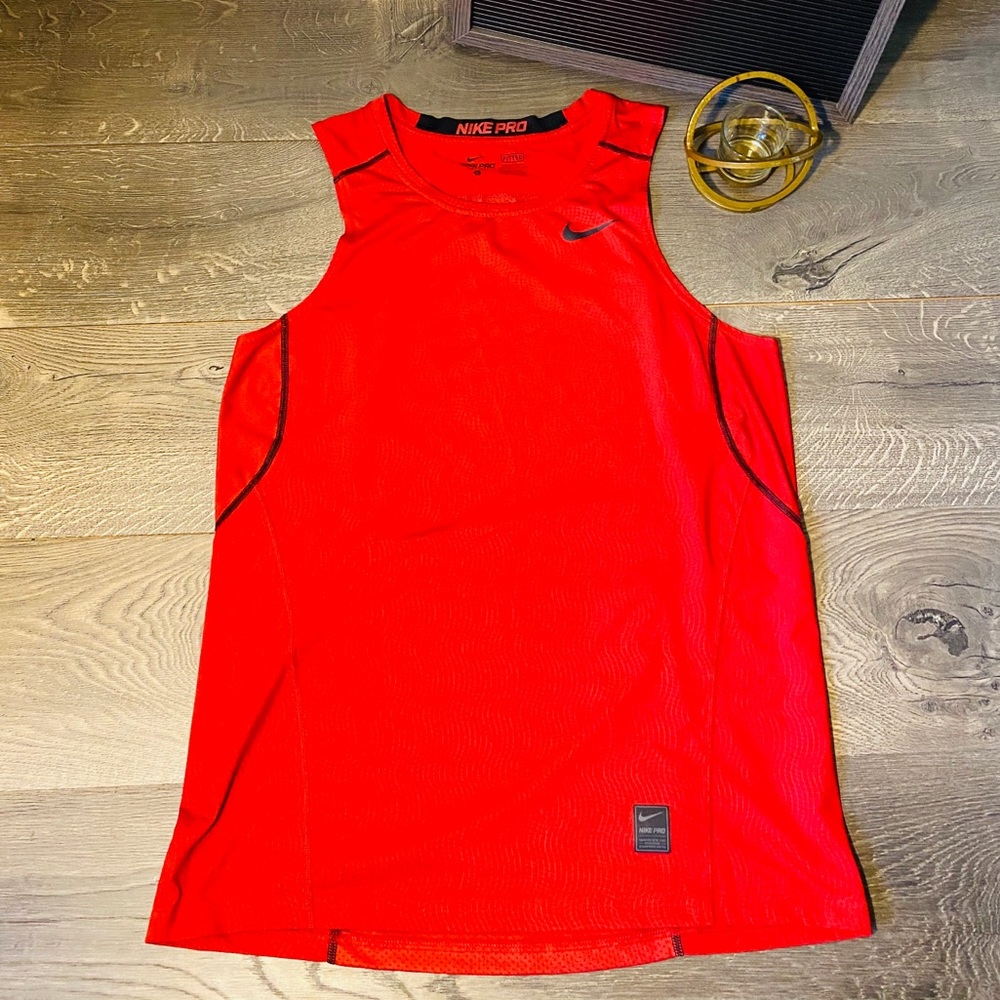 Men’s NIKE DriFit (Red)